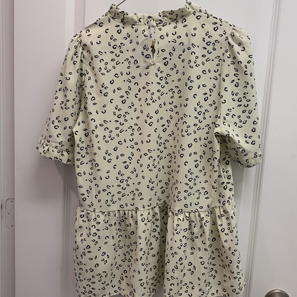 White Cheetah Print Blouse - Picture 5 of 6